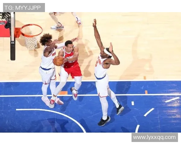 尼克斯险胜灰熊阿努诺比绝杀助球队逆转莫兰特布伦森表现抢眼